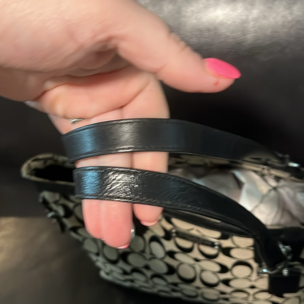 EUC Coach handbag - Picture 3 of 11